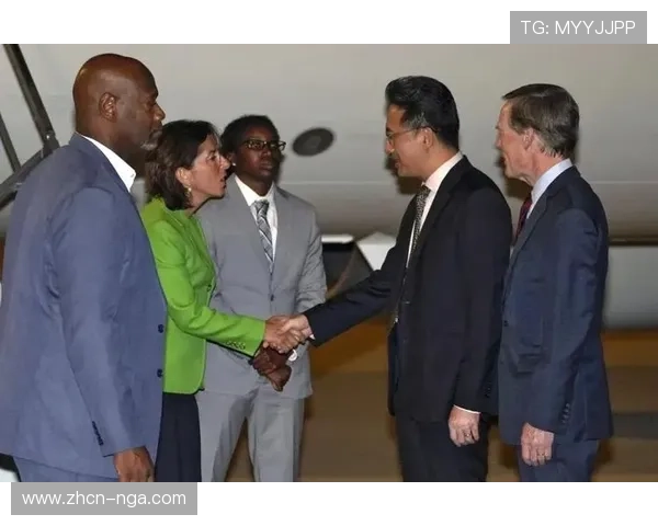 美财长私人晚宴上与多名高官激烈冲突引发外界关注 美财长私人晚宴上与多名高官激烈冲突引发外界关注